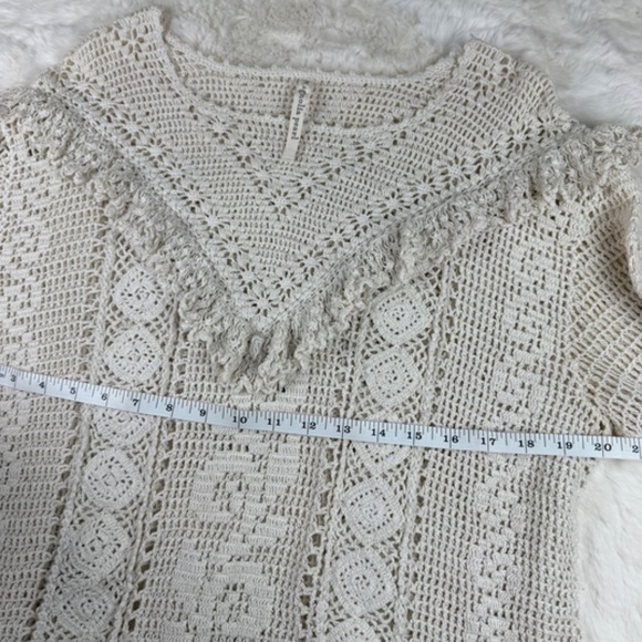 Magnolia Pearl Women's Eyelet Crochet Sweater Blouse One Size Fits Most - Picture 7 of 10